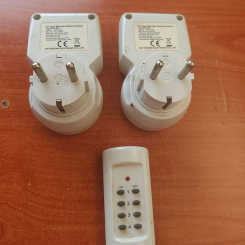 Remote-Controlled Power Sockets used, pack of 2, 220-240V, 1200W