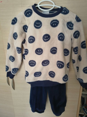 Galaxy boys' pajamas size 5 like new, blue and beige