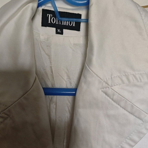 Toi&Moi trench coat like new, white, size large/xlarge