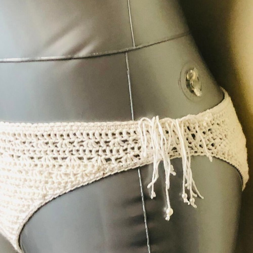 Knitted bikini bottom new, size S/M, white