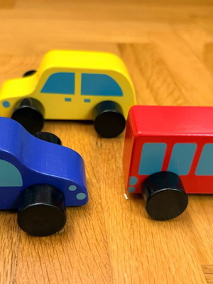 Wooden children's toy cars set of 4 Tiger like new