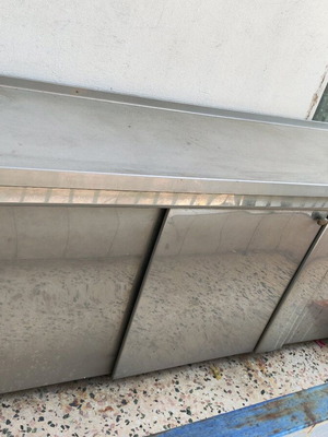 Stainless Steel Professional Workbench used with Storage Space