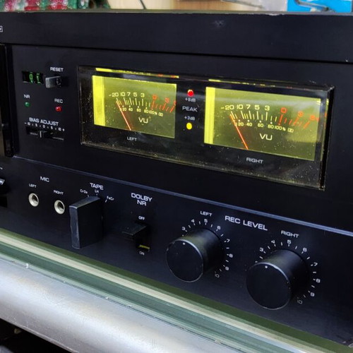 Yamaha TC-520B cassette player used, fully functional with minor marks