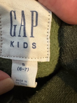 GAP jacket size S (6-7) like new
