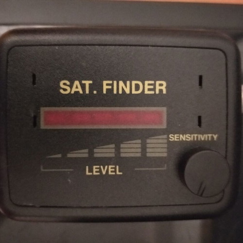 Satellite Finder SF-95 LDB LED Silver Crest used