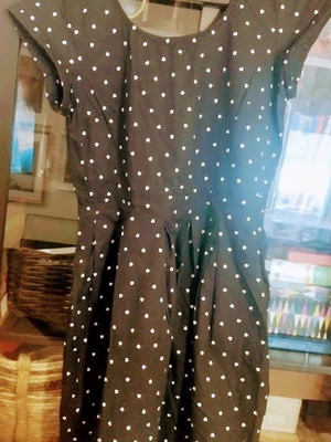 Short dress with zipper and white hearts used, size 40