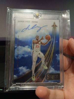 Jaden Ivey 2023-24 Panini Select Auto Card near mint