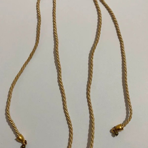 Necklace with gold heart like new, adjustable cord, beige and gold tone