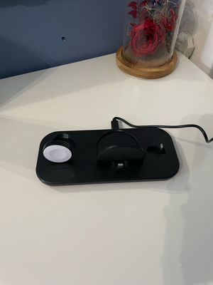 τριπλή βάση φόρτισης για iPhone 12