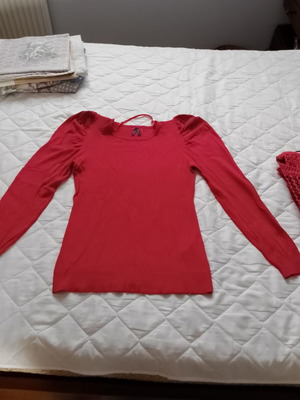 Red thin knitted blouse like new, size XL