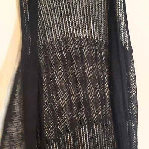Attrattivo boho chic long knitted vest like new, black