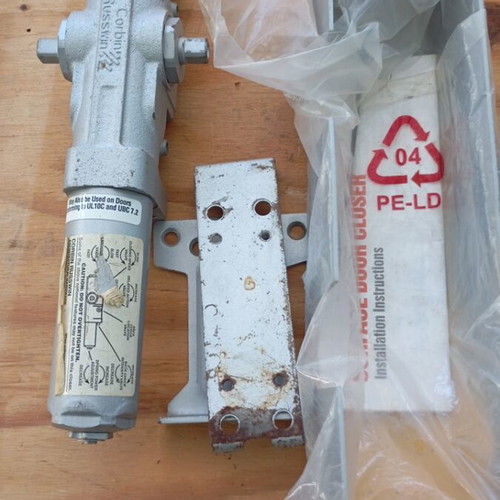 Door automatic closing mechanism new