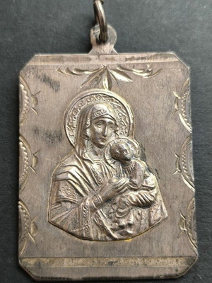 Large silver pendant used, 3.5x4.5 cm, .900 silver