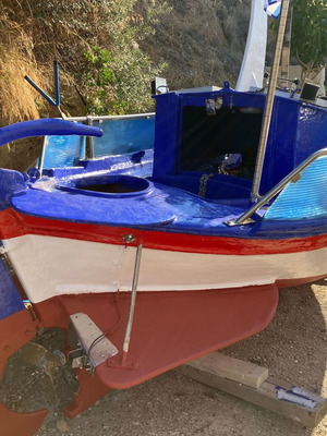 Τρεχαντήρι 4.5 μέτρα μεταχειρισμένο, πλαστικοποιημένο, ανακαινισμένο, με βυθόμετρο και ηλιακό πάνελ