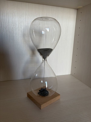 Magnetic sand hourglass decorative