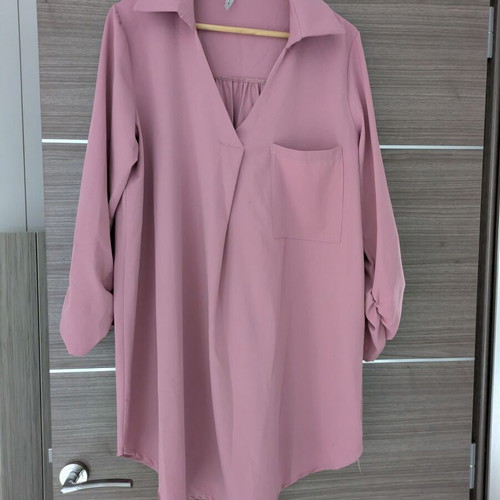 Tunic pink like new, one size with classic collar and pocket