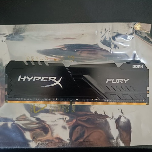 Kingston HyperX FURY RGB 16GB DDR4 UDIMM 3200MHz CL16-18-18 like new