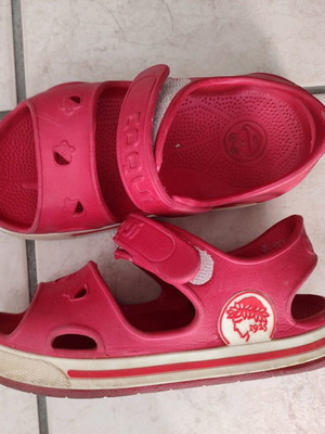 Crocs Olympiakos used sandals, size 25-26, white and red