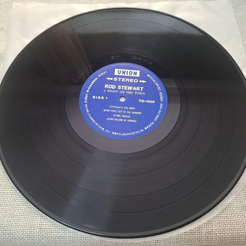 Rod Stewart A Night On The Town LP употребяван, рок