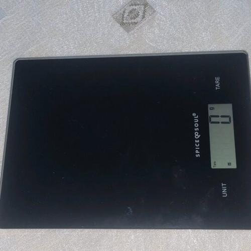 Spice&Soul kitchen scale like new, compact and lightweight