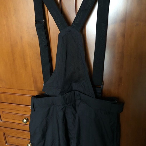 Spyder men's ski pants like new with small tear