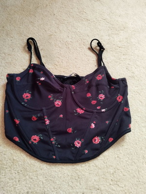Stradivarius floral corset top used, adjustable straps, black and pink