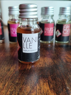 Aromatic oil with vanilla scent 10ml new