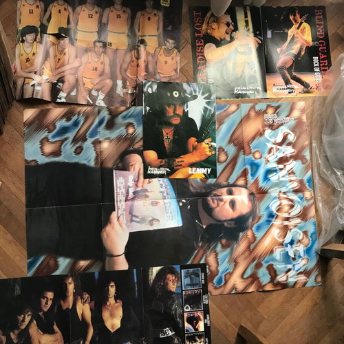Posters used collectible with Kind Diamond, Bruce Lee, Slayer, Lemmy, Angra, Bon Jovi, Paradise Lost, Blind Guardian, Aris
