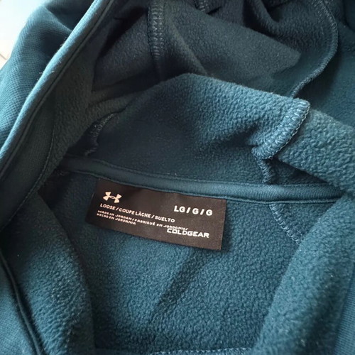 Under Armour women's sweatshirt size L green like new