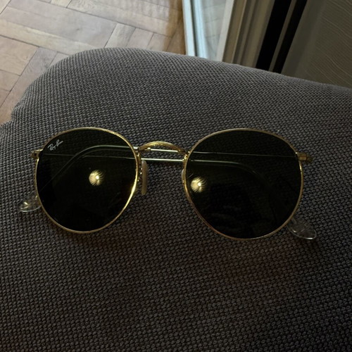 Ray Ban sunglasses unisex original like new, black and gold