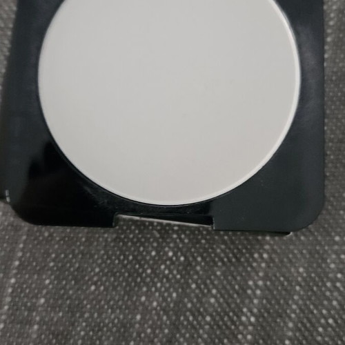 Huda Beauty Easy Bake Pressed Powder new, Shade Sugar Cookie