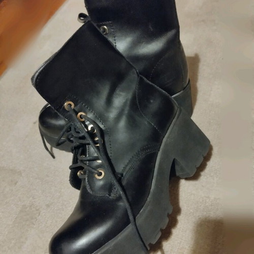 Lace-up boots used, size 39, black