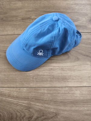 Benetton baby hat used, size 1-2 years, blue