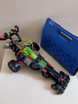 Construx Action Building System 1996 retro vintage used with case and instructions