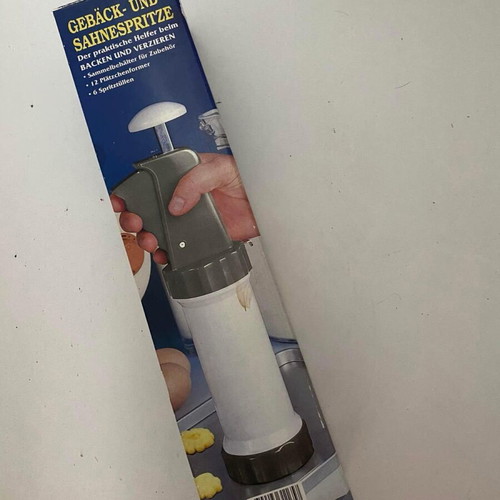 Cookie press like new for baking with various attachments