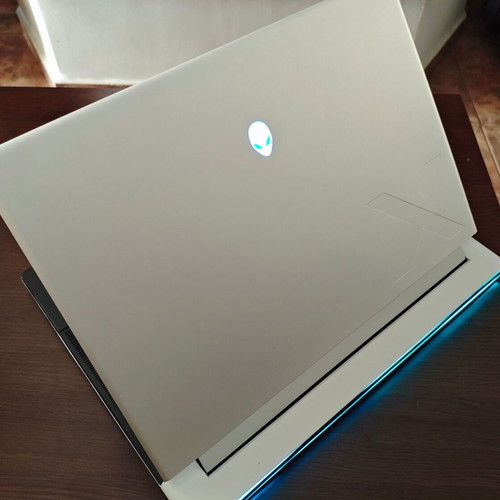 Dell Alienware x16 R1 16" QHD+ 240Hz gaming laptop, Intel Core i9, RTX 4080