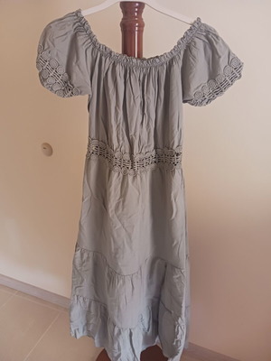 Summer dress with side slit, khaki color