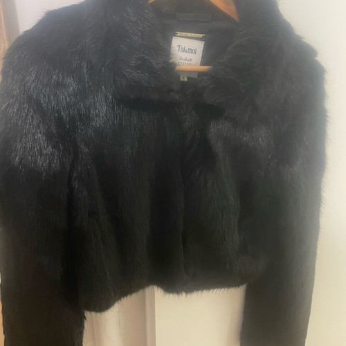 Short black fur coat Toi Moi like new