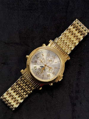 Invicta Model No. 4091 men's watch used, gold-tone case and bracelet