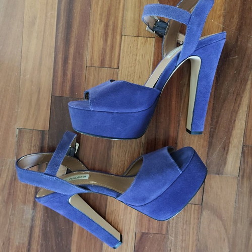Steve Madden leather sandals like new, size 40, blue and purple