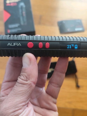 Aura Flowermate vaporizer like new with box and accessories