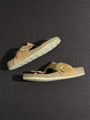 Birkenstock Gizeh Big Buckle Nubuck Leather Sandals Women’s size 39 very good