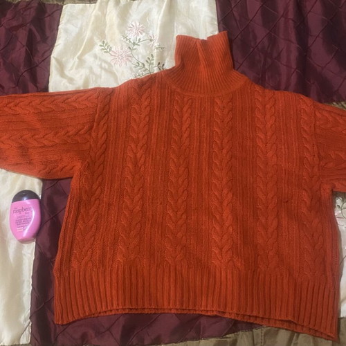Pullover like new, size S, orange