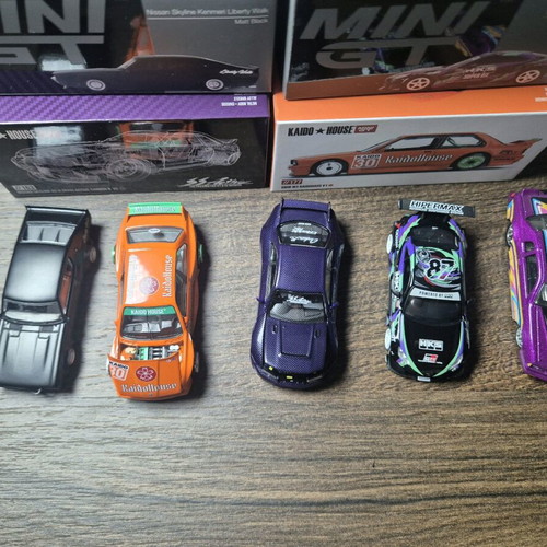 Hot Wheels collectible car set new with rubber wheels