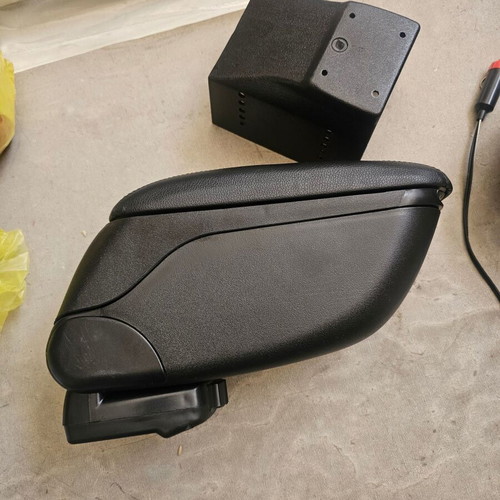 Car armrest used, very good condition