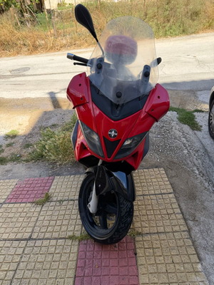 Gilera Nexus 300 i.e. σκούτερ μεταχειρισμένο, 2010, κόκκινο και μαύρο, 60.662 χλμ