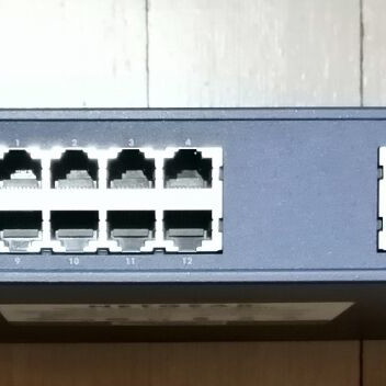 Netgear ProSafe 16 Port Gigabit Switch like new
