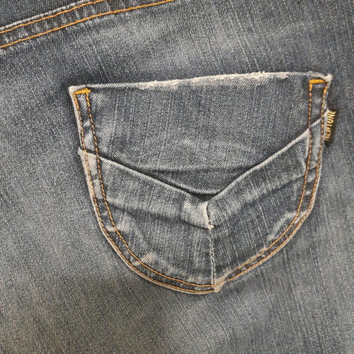Newton denim pants size 30 in good condition with double pockets