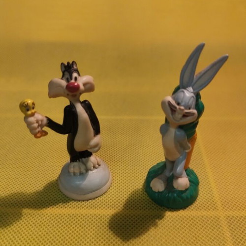 Bugs Bunny and Sylvester figures