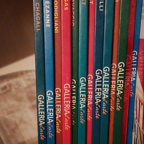 Set of 13 painters books in Italian, new